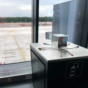 The Qube table-top charging at Manchester airport